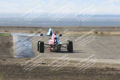 media/Oct-26-2025-CalClub SCCA (Sun) [[8ce1e69566]]/Group 6/Grapevine/